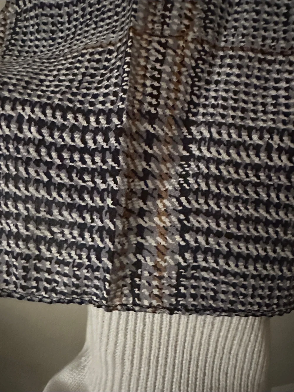 Vintage 100% SilkOscar de la Renta Black, Brown & Tan Scarf